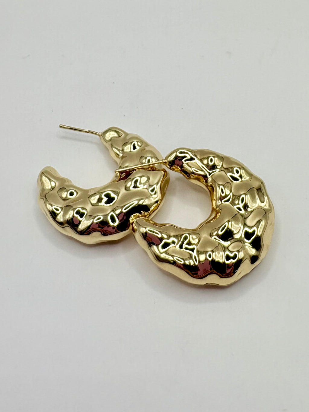 Aro orgánico martillado